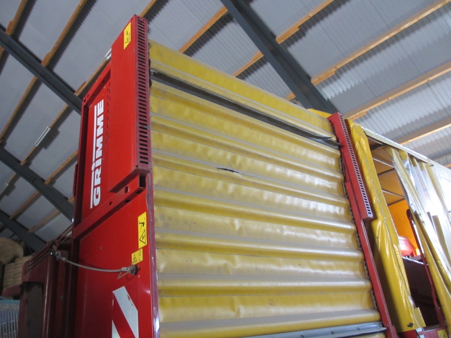 3633 Grimme SE75-55 potato harvester