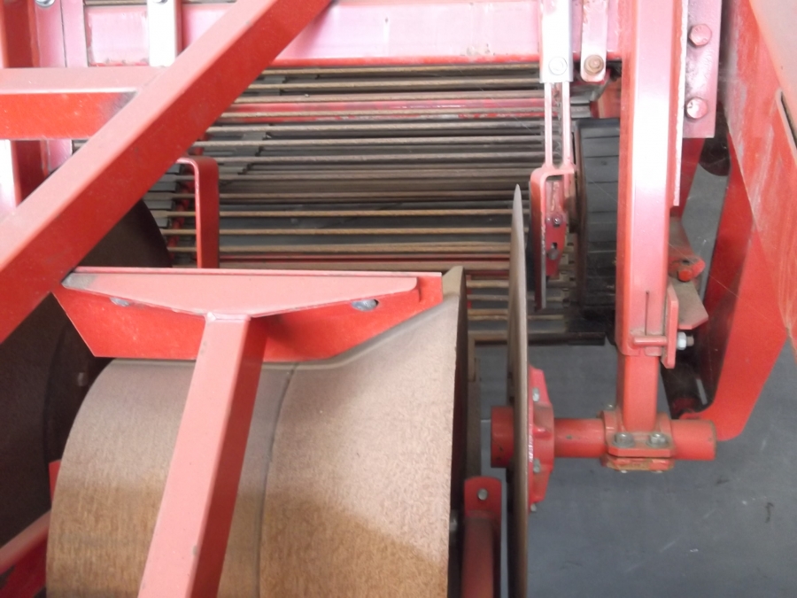 3637 Dewulf RDS 2 row potato harvester