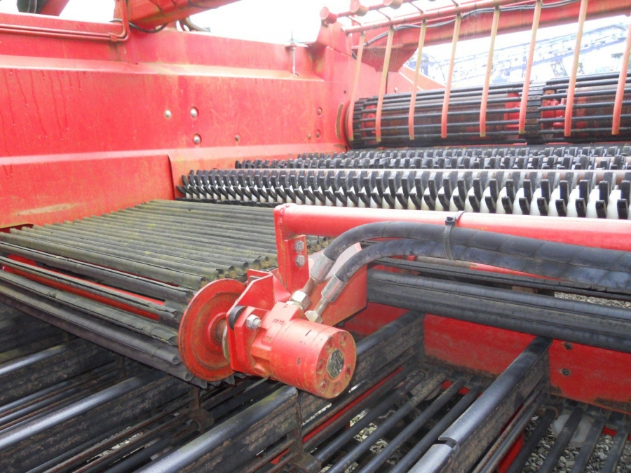 3637 Dewulf RDS 2 row potato harvester