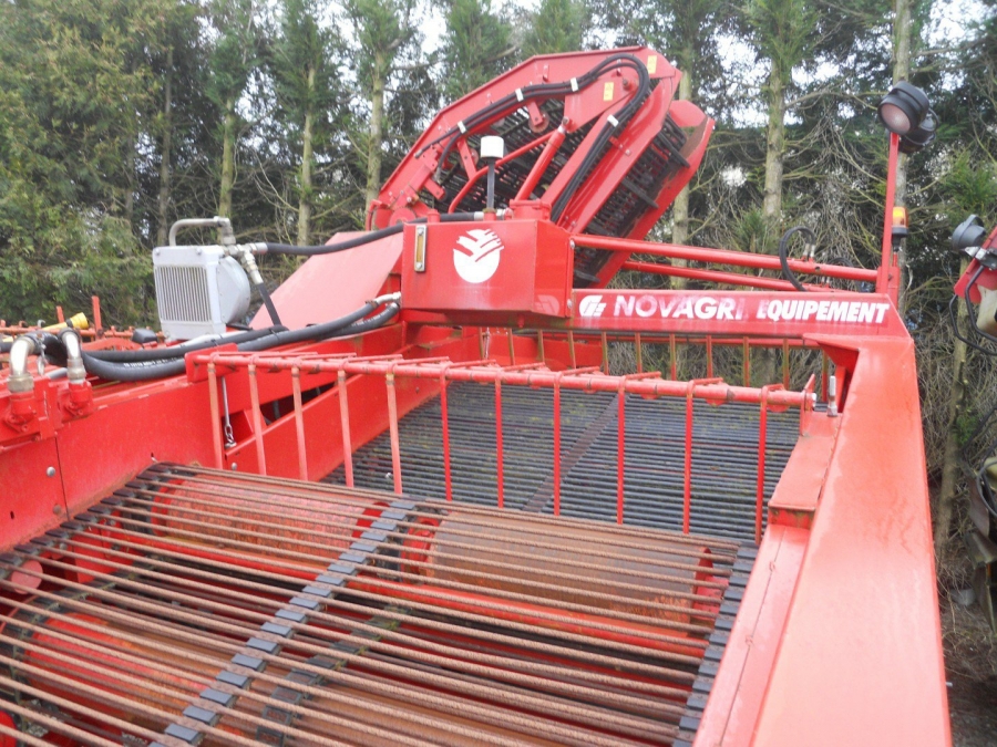3637 Dewulf RDS 2 row potato harvester