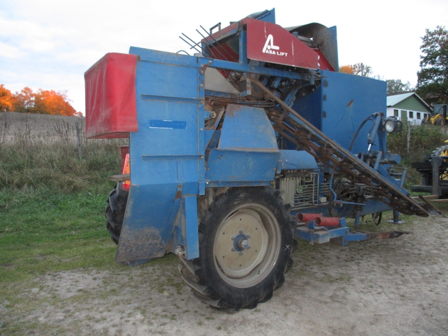 3670 Asa-Lift Möhrenroder Karottenroder 1 Reihe mit Bunker