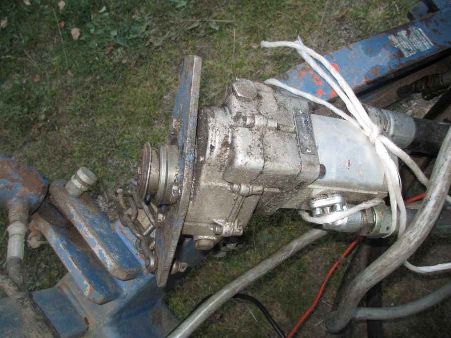3670 Asa-Lift Möhrenroder Karottenroder 1 Reihe mit Bunker