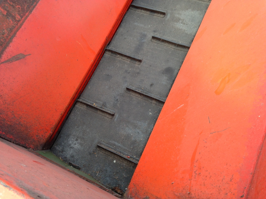 3687 SKALS weigher with small EKKO bunker