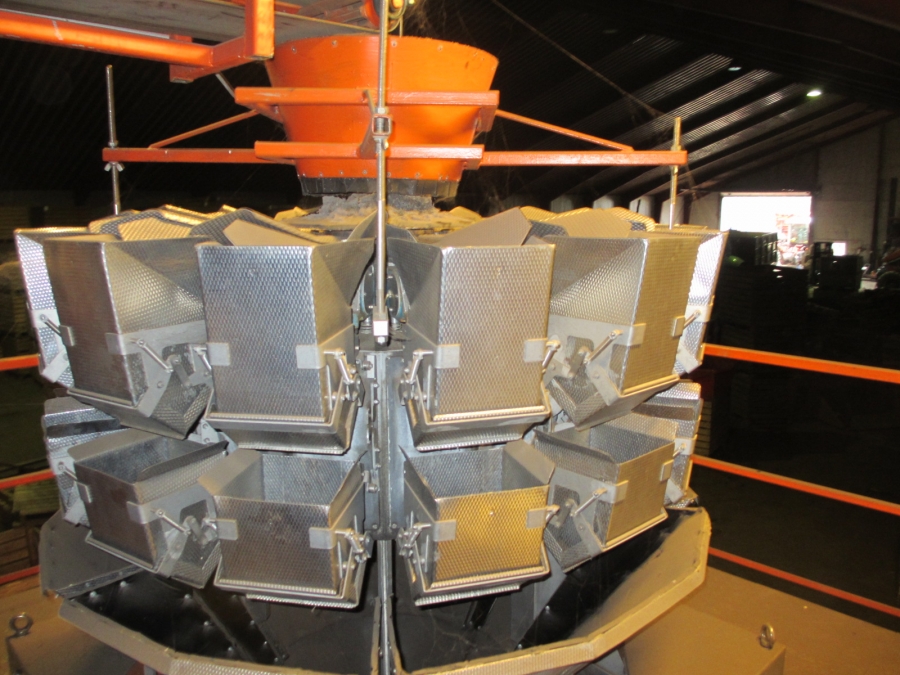 3708 Ishida multi head weigher 14 head with vertical bagger