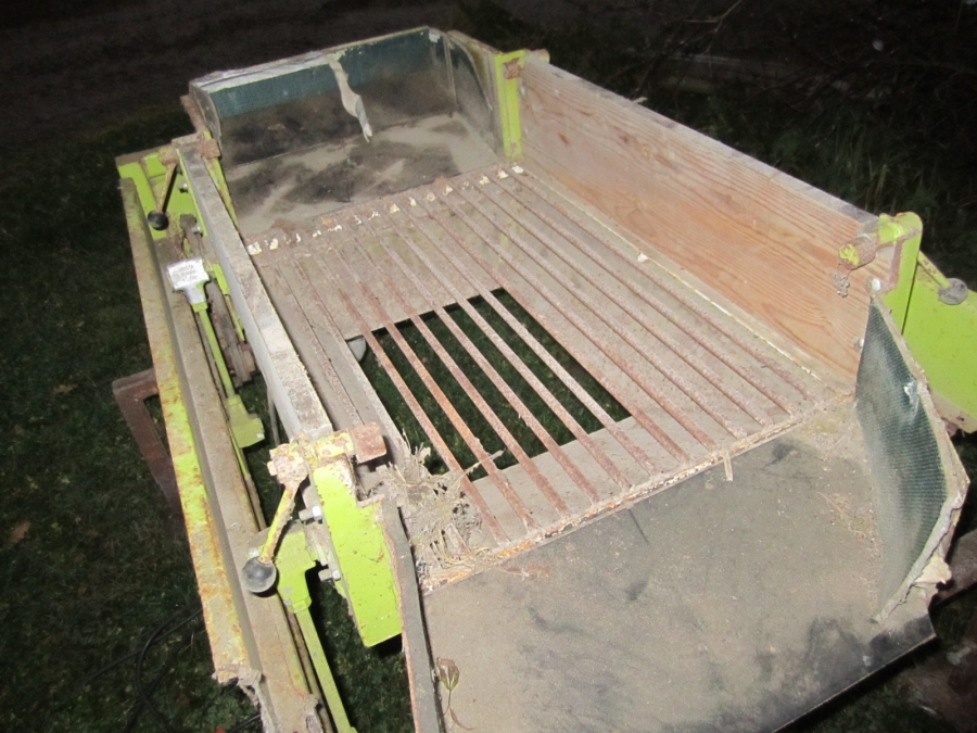 3740 SKALS soil separator / grader