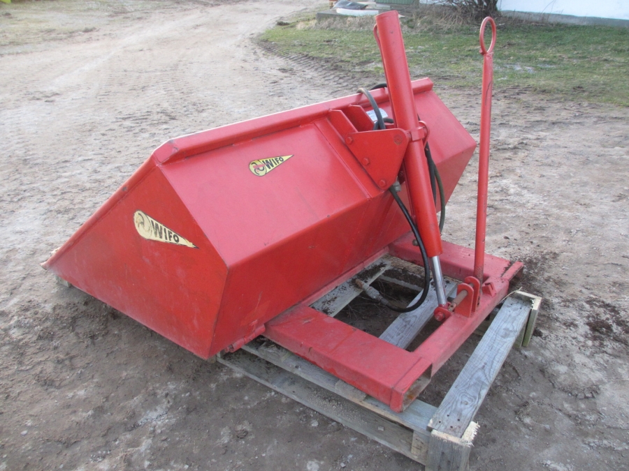 3758 WIFO hydraulic bulk loading bucket for forklift