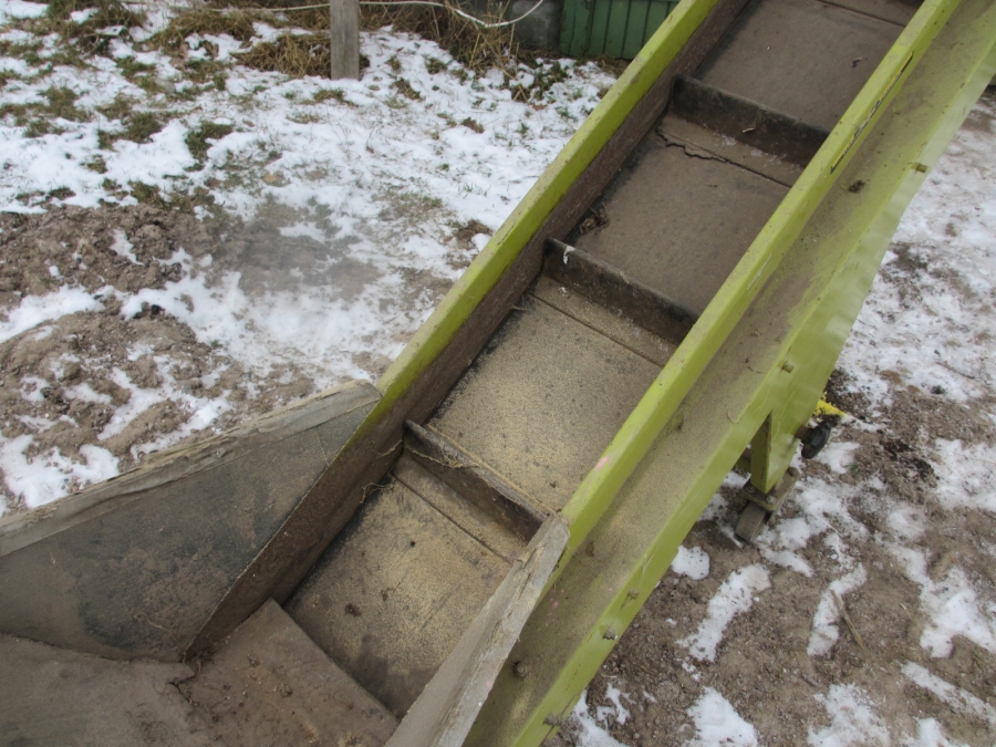 3768 Skals elevator conveyor 1800x250 mm