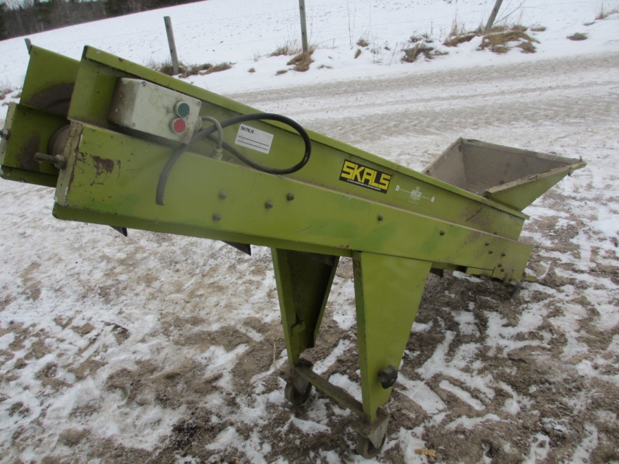 3768 Skals elevator conveyor 1800x250 mm