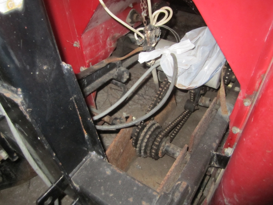 3774 Juko Kartoffelpflanzmaschine 2 Reihe