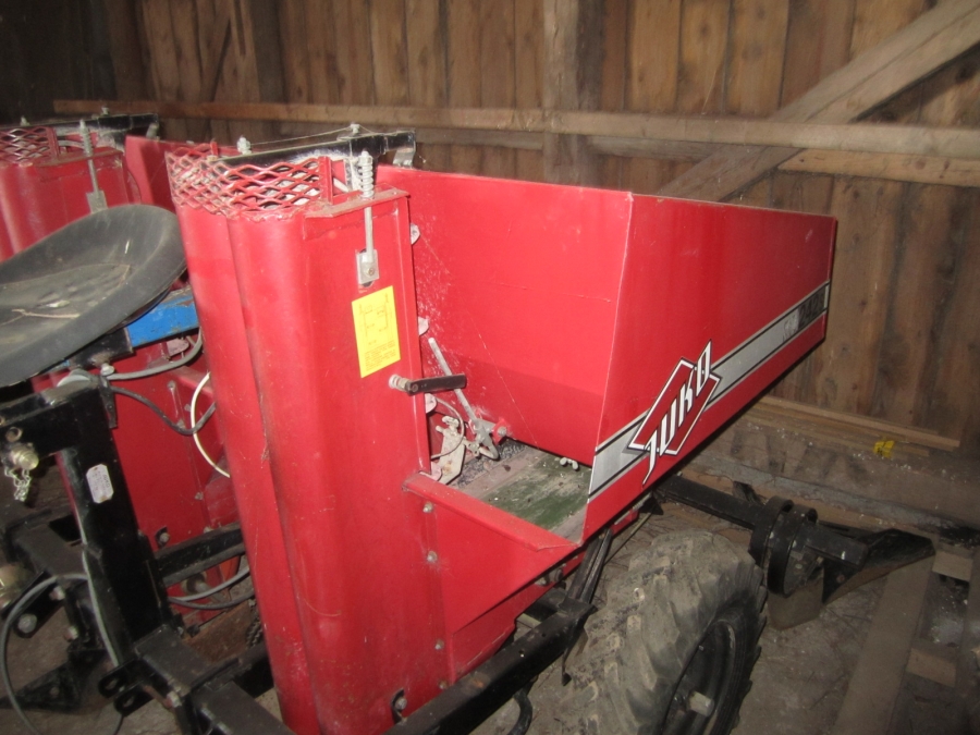 3774 Juko Kartoffelpflanzmaschine 2 Reihe