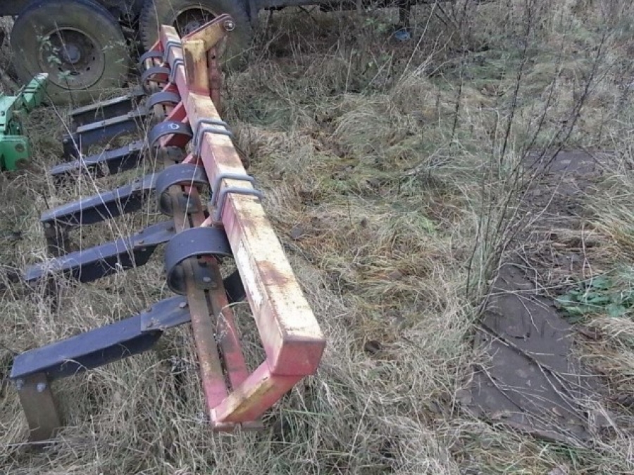 3777 Mac row cultivator