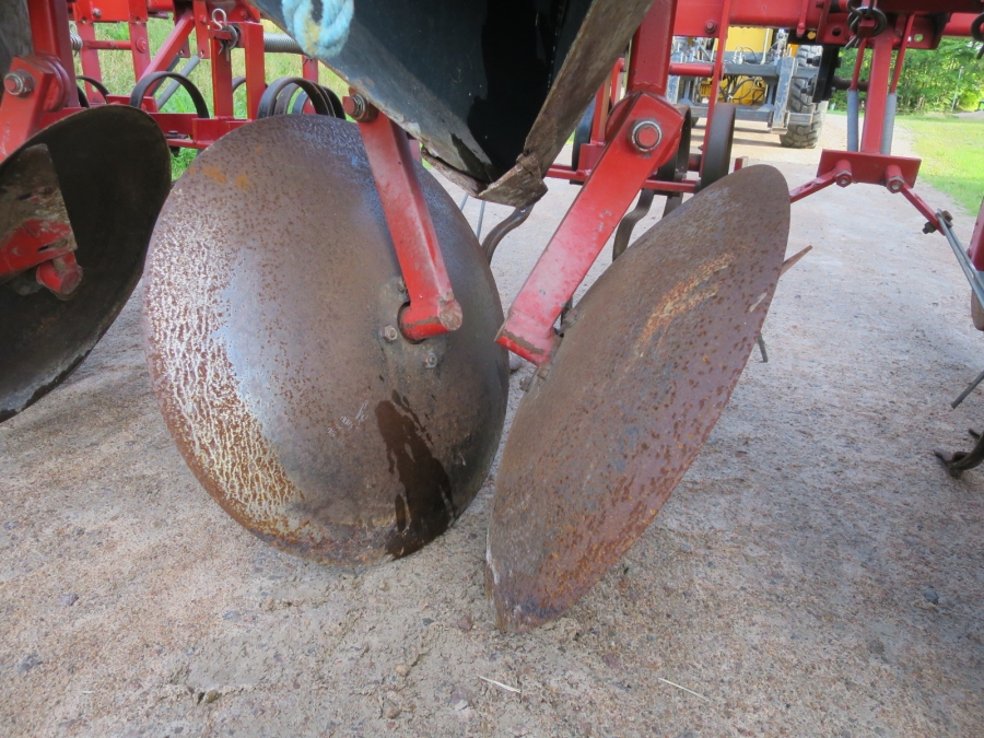 3778 Amac disc ridger 4 row