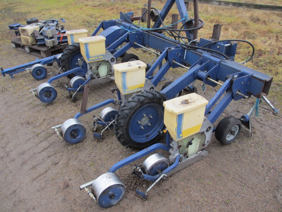 3796 Nibex 500 seeder 4+2 rows