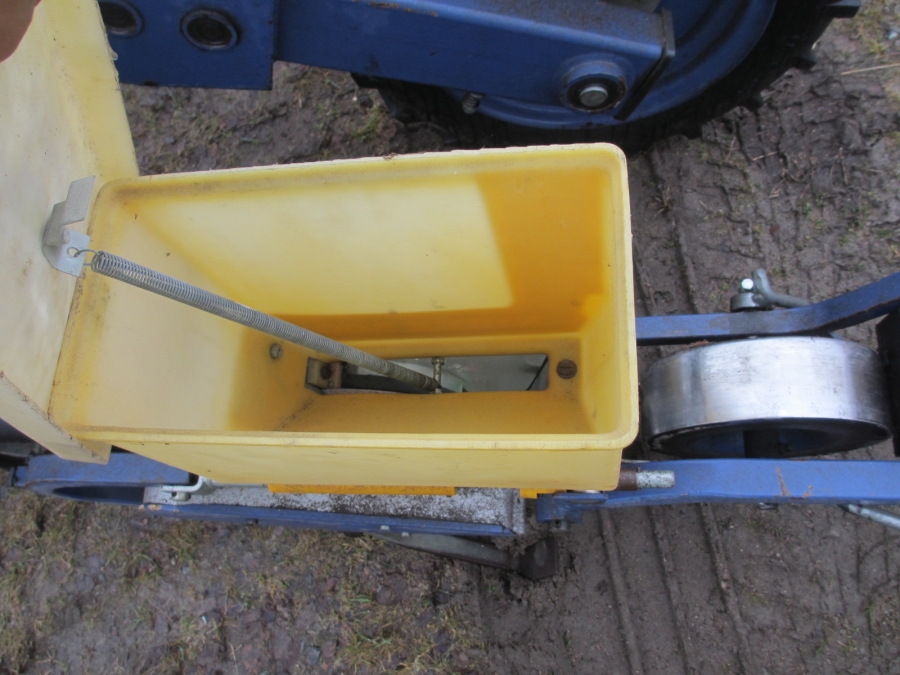 3796 Nibex 500 seeder 4+2 rows