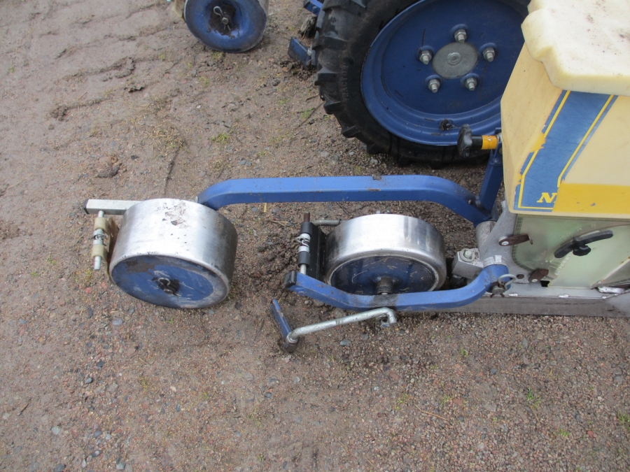 3796 Nibex 500 seeder 4+2 rows