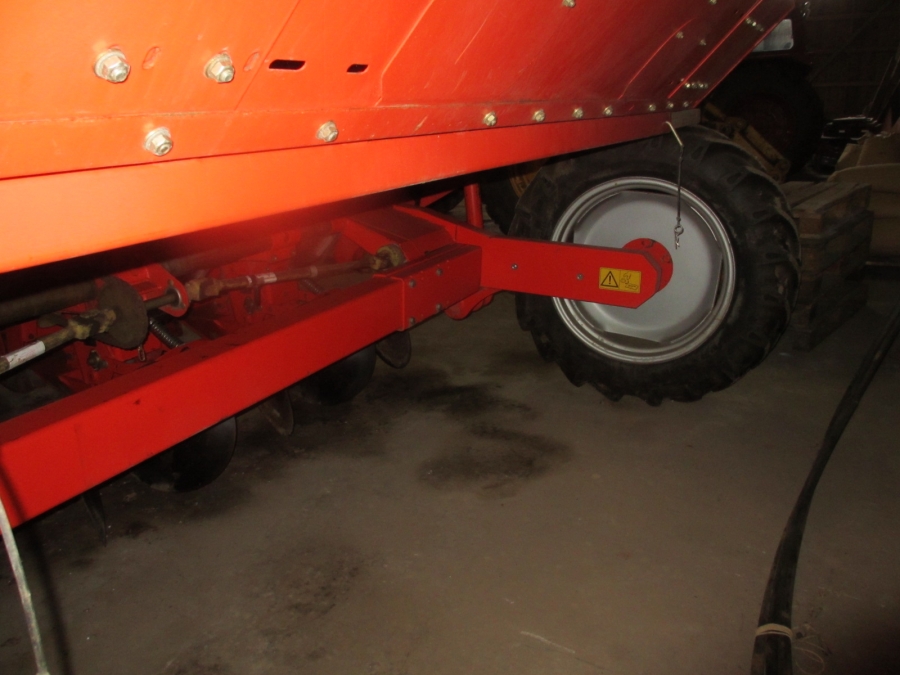 3811 Grimme GL34 Z Kartoffellegemaschine mit Dungerstreuer