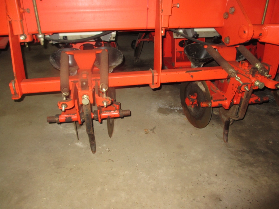 3811 Grimme GL34 Z Kartoffellegemaschine mit Dungerstreuer
