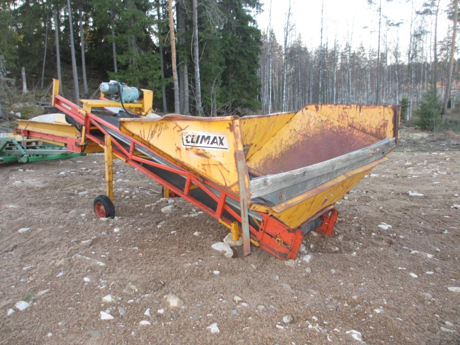 3821 Climax receiving hopper