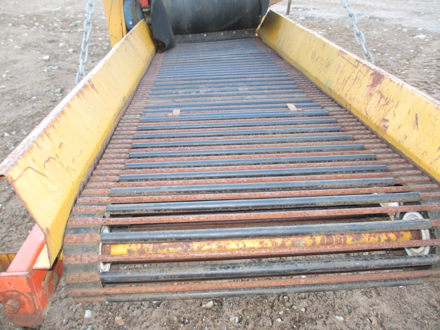 3821 Climax receiving hopper