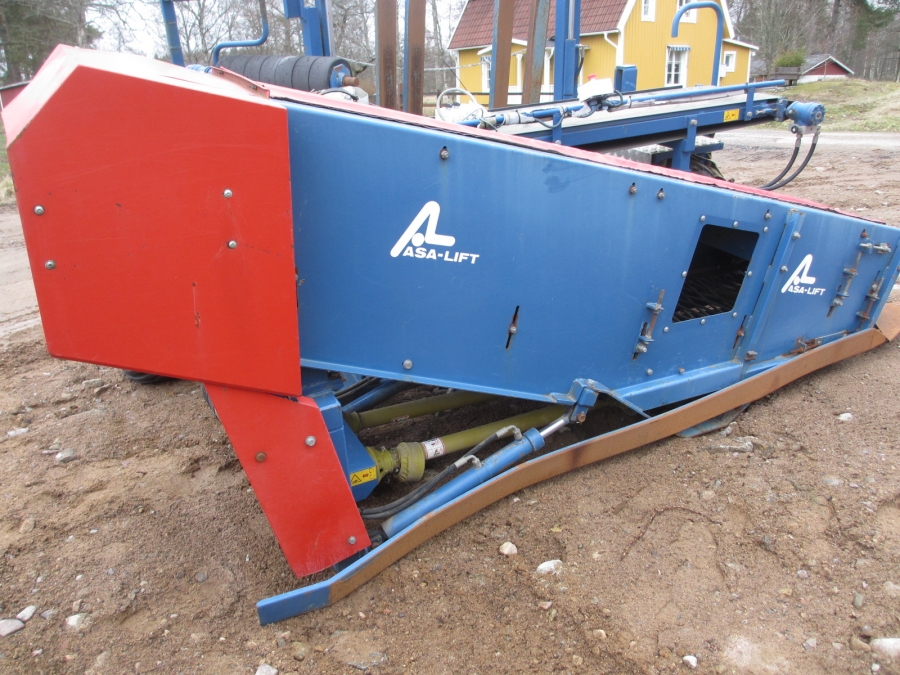 3827 ASA-LIFT cabbage harvester