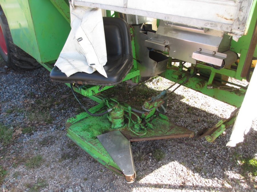 3830 Tumoba brussel sprout harvester