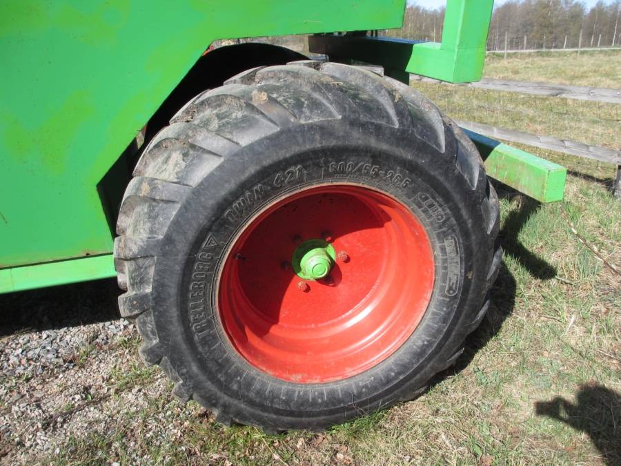 3830 Tumoba brussel sprout harvester