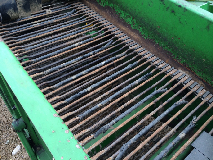 3831 Juko 1 row trailed potato harvester