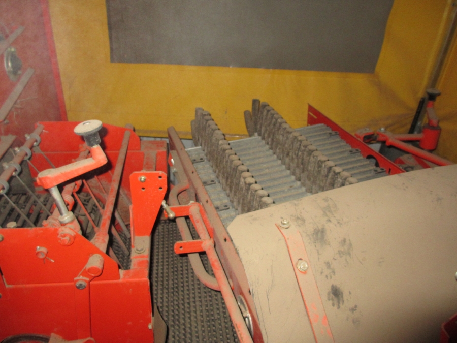 3835 Grimme SE70-20 potato harvester
