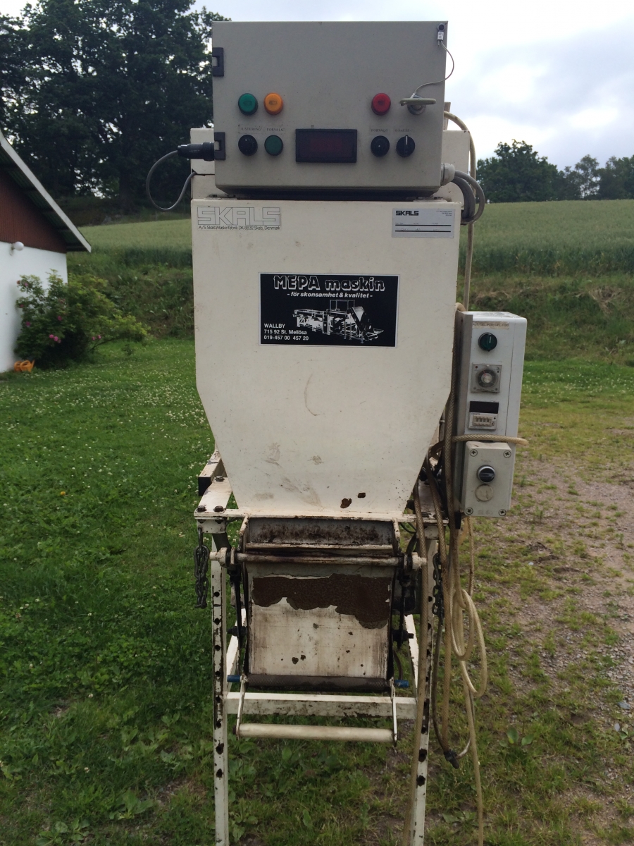 3858 SKALS automatic weigher AM550