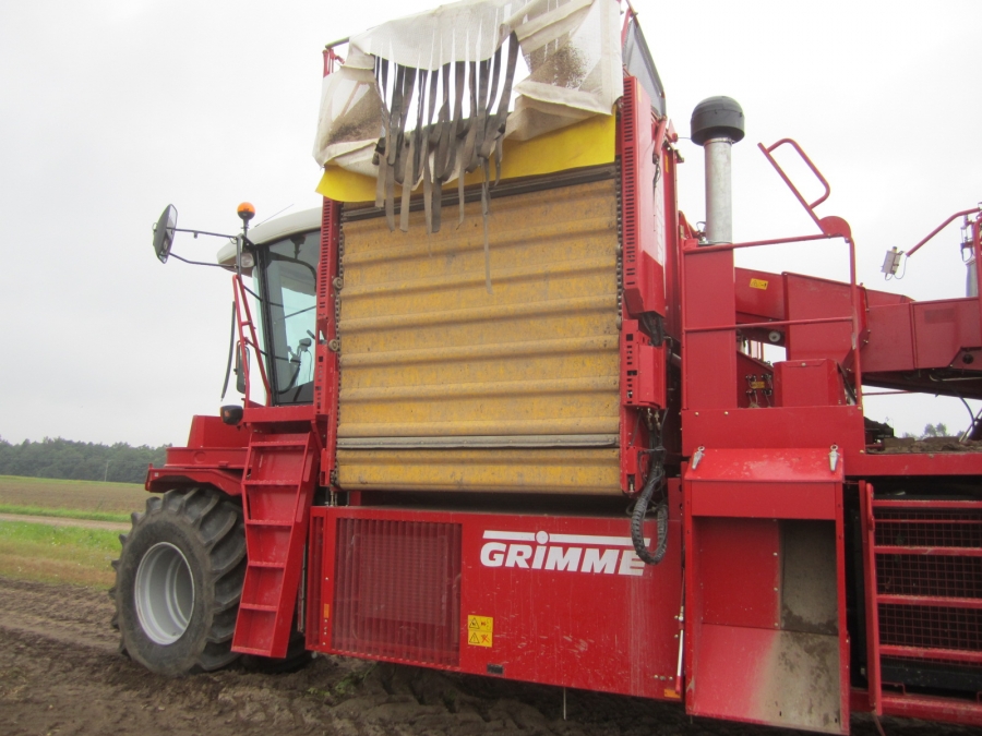 3862 Grimme SF150-60 UB XXL 2 row self propelled potato harvester with bunker