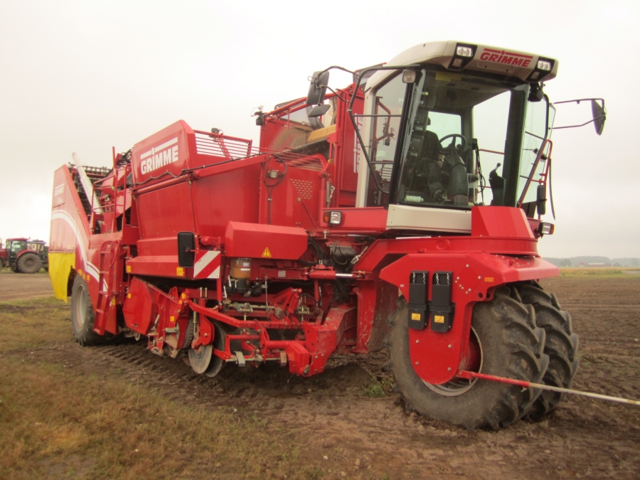 3862 Grimme SF150-60 UB XXL 2 row self propelled potato harvester with bunker