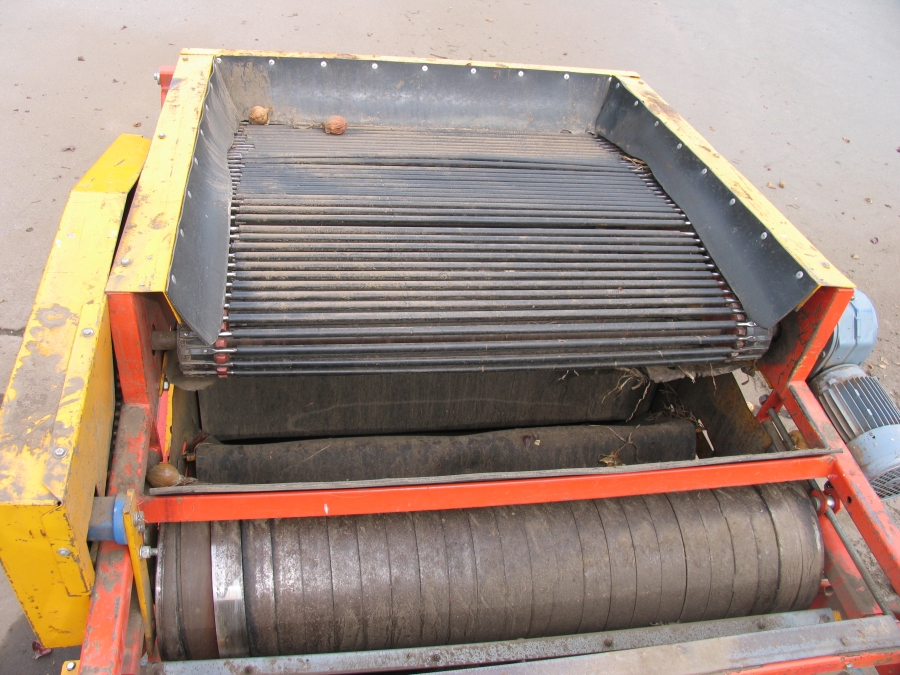 3865 Climax CSKS Stones & Clods Separator
