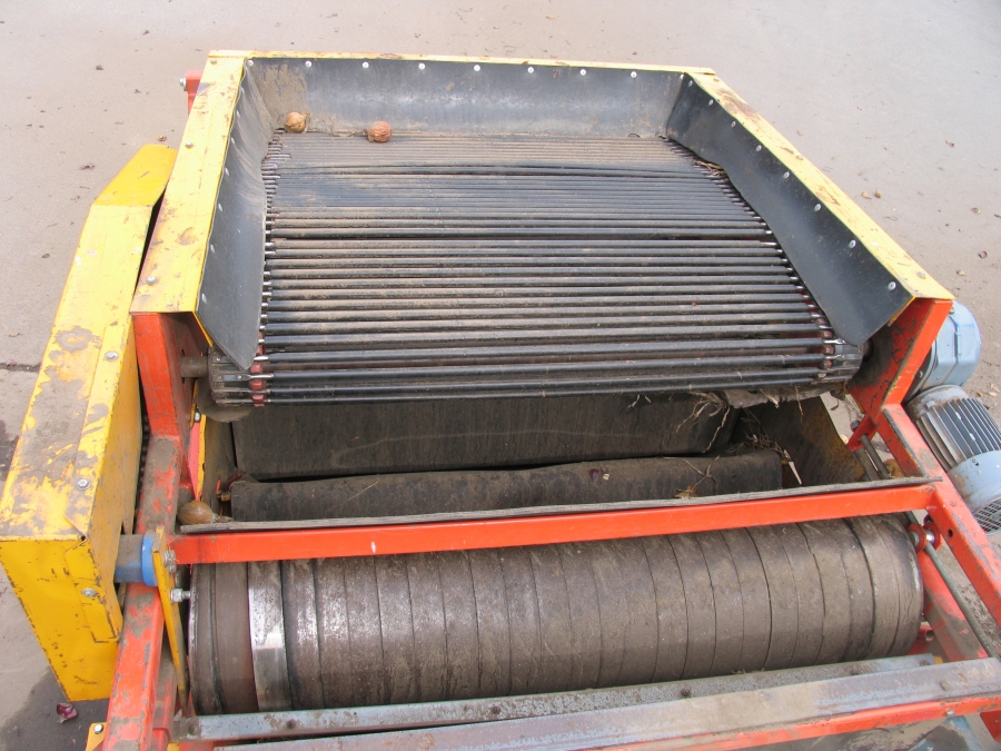 3865 Climax CSKS Stones & Clods Separator