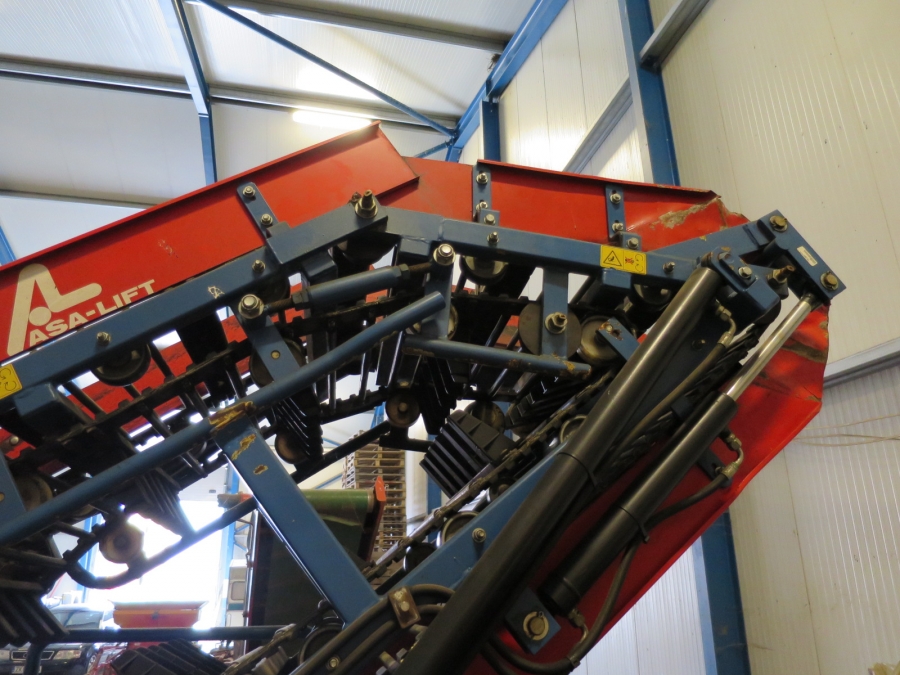 3869 Asa-Lift cabbage harvester with elevator MK-1000E