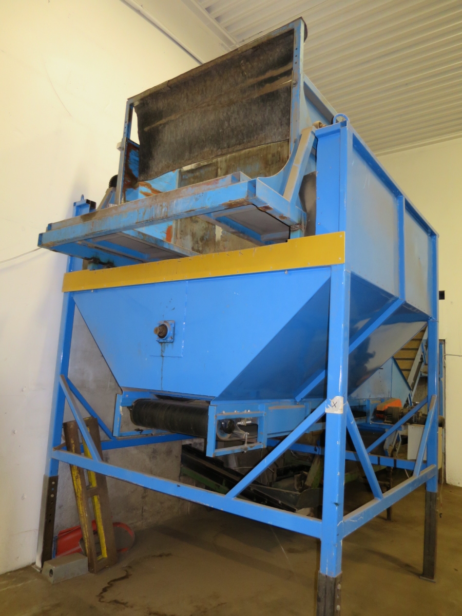 3872 Complete Schouten potato grader with EMVE feeding hopper