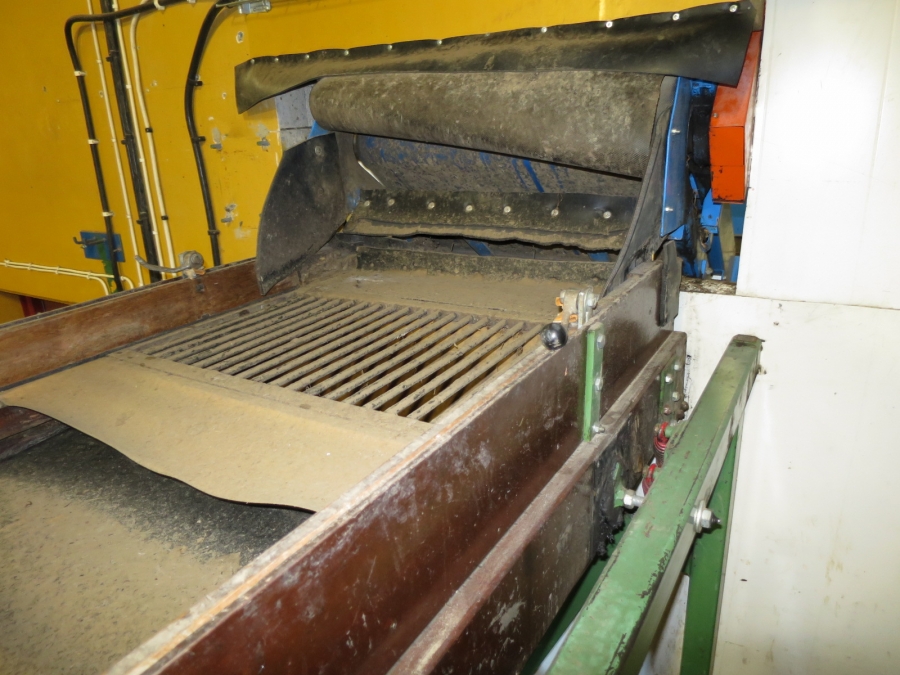 3872 Complete Schouten potato grader with EMVE feeding hopper