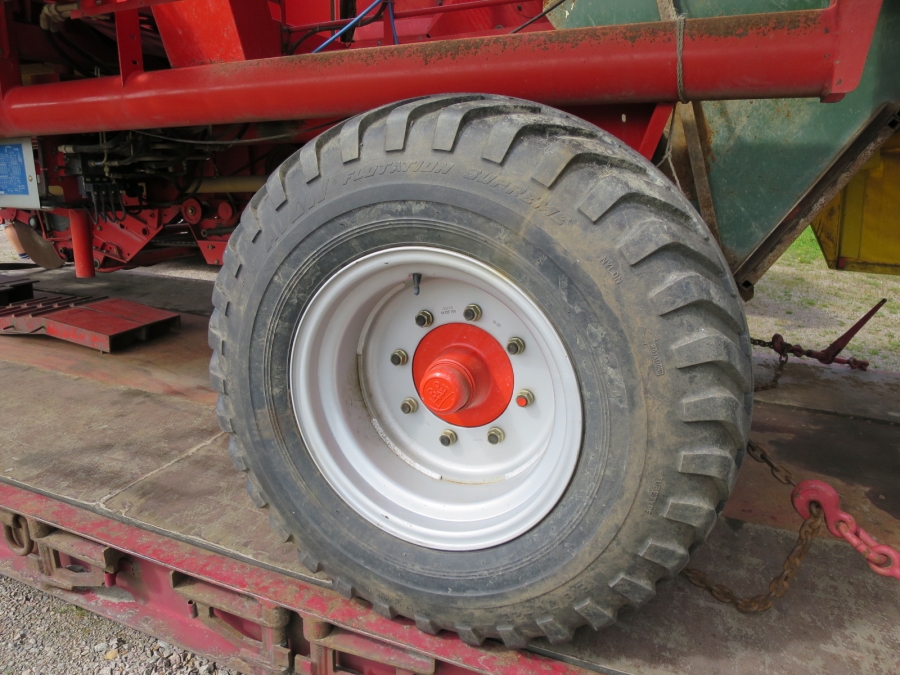 3874 Grimme SE75-40 potato harvester