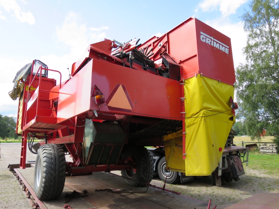 3874 Grimme SE75-40 potato harvester