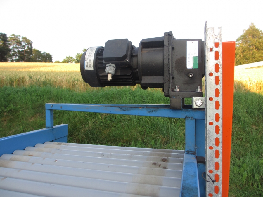 3886 EMVE inspection table roller table