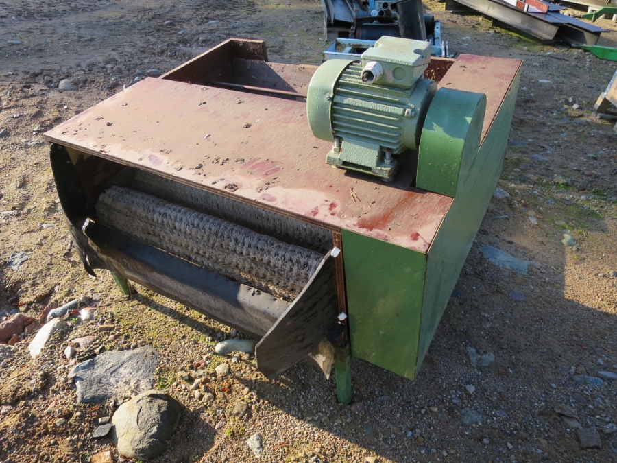3891 Schouten brushing machine