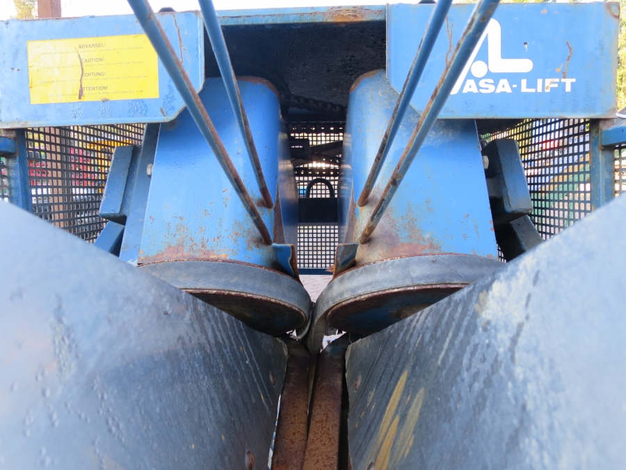 3893 Asa-Lift carrot harvester combi mini