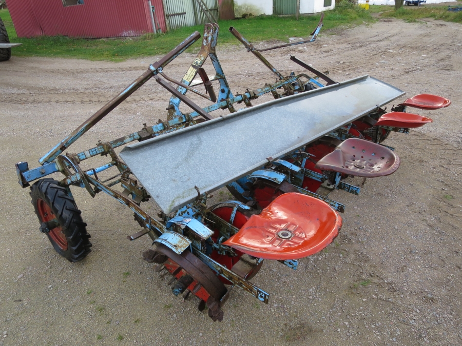 3897 Super prefer planting machine 4 row