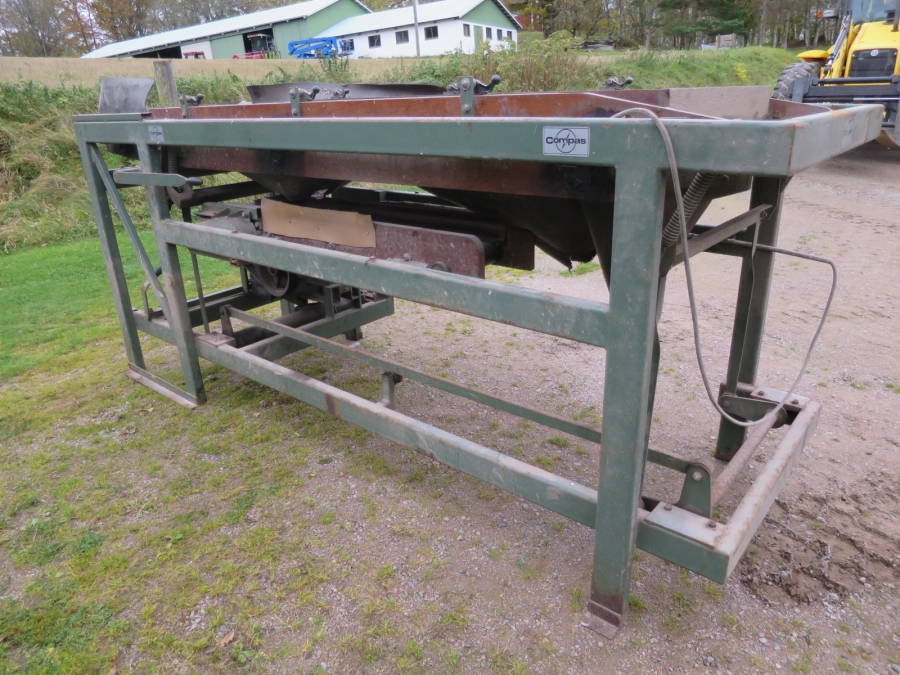3898 Compas potato grader