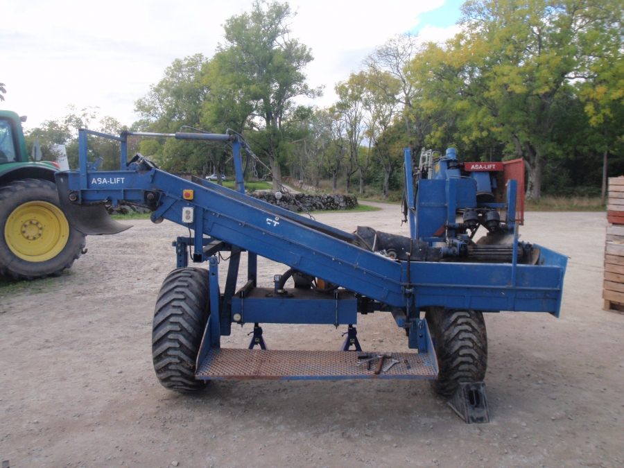 3899 Asa-Lift carrot harvester 1 row with fork