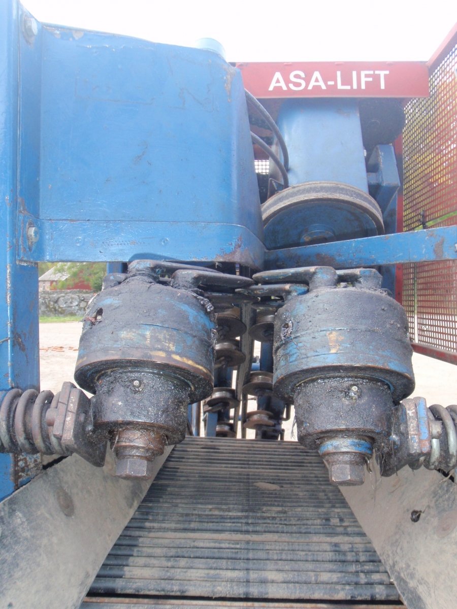 3899 Asa-Lift carrot harvester 1 row with fork