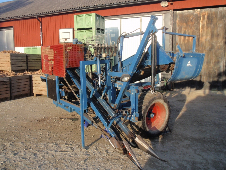 3899 Asa-Lift carrot harvester 1 row with fork