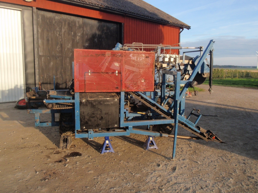 3899 Asa-Lift carrot harvester 1 row with fork