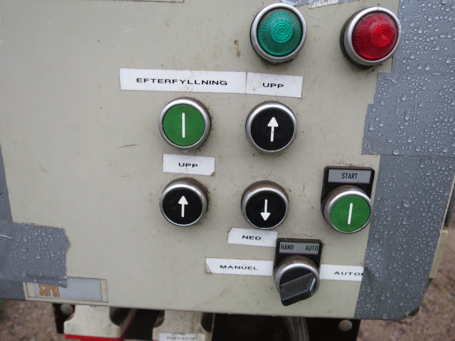 3911 Schouten storsäcksfyllare med separat elevator