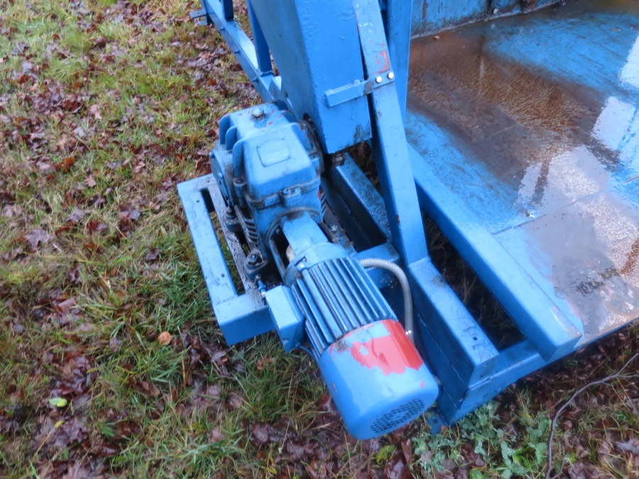 3916 EMVE box turner electrical 1600 mm boxes