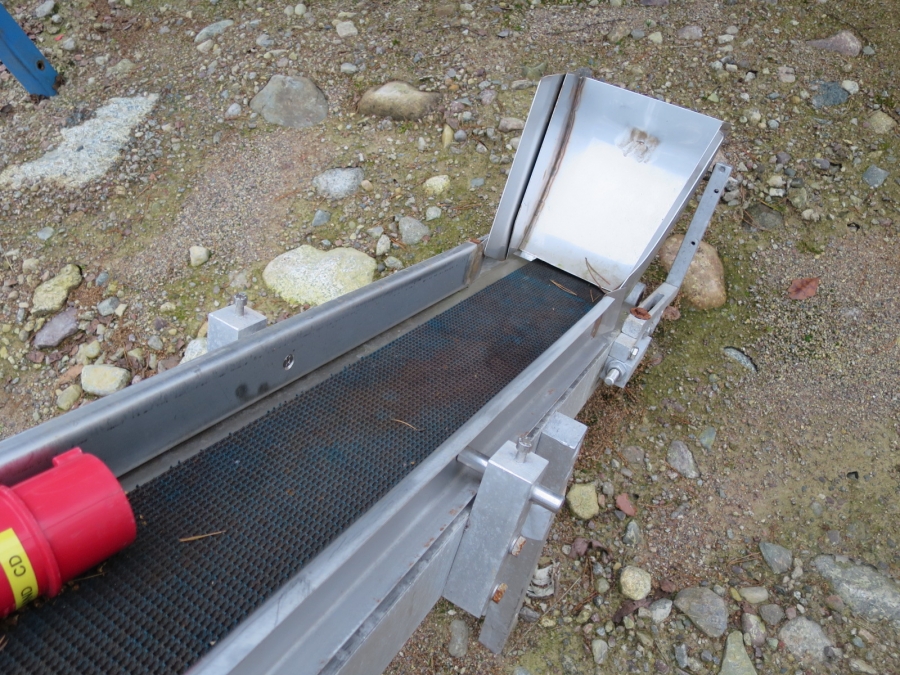 3931 Elevator stainless 2100x120 mm